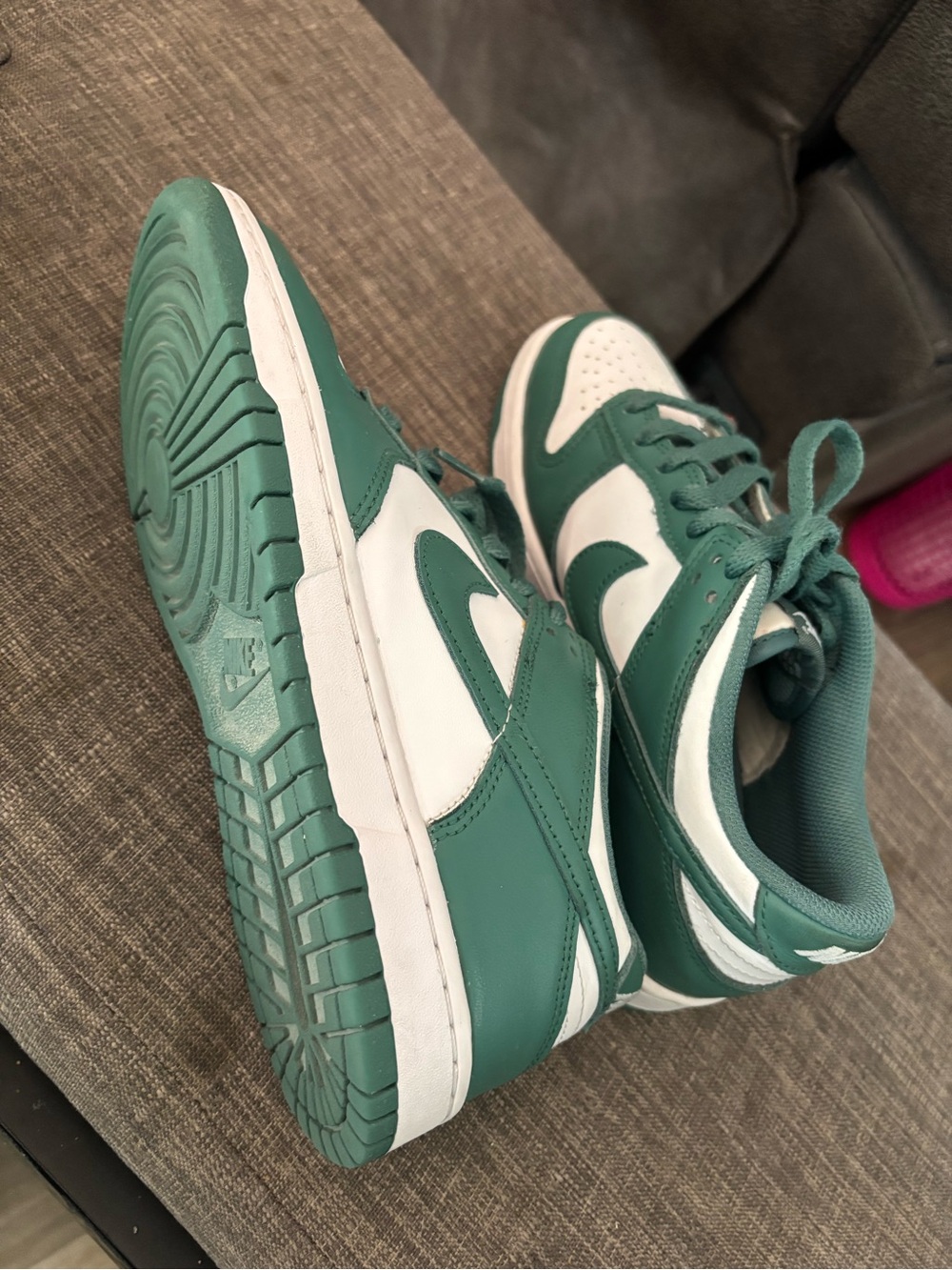 Nike Kids Green and White Low-Top Dunks - Picture 5 of 5